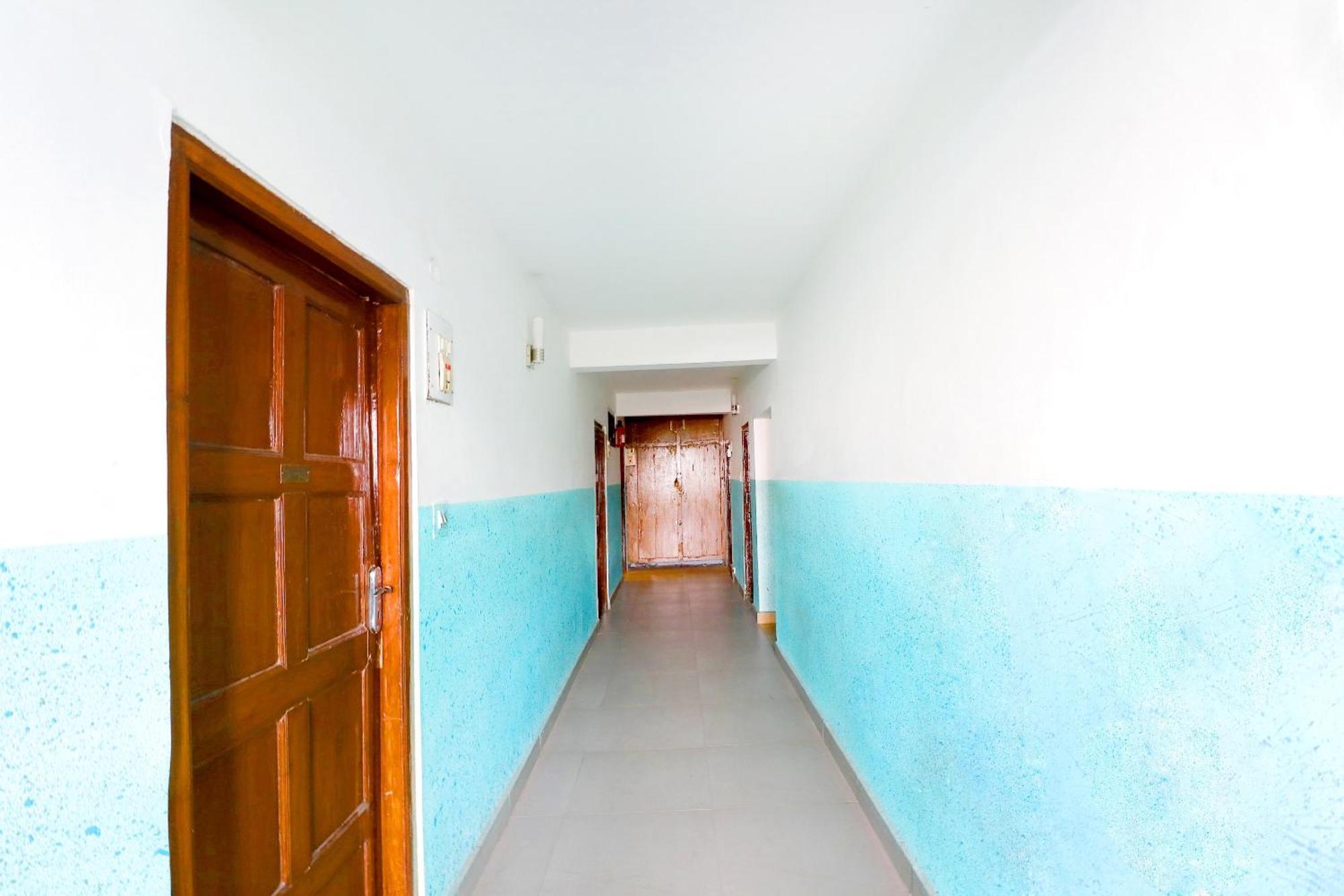 Oyo 45337 Hotel Woodland Shimla Exterior foto